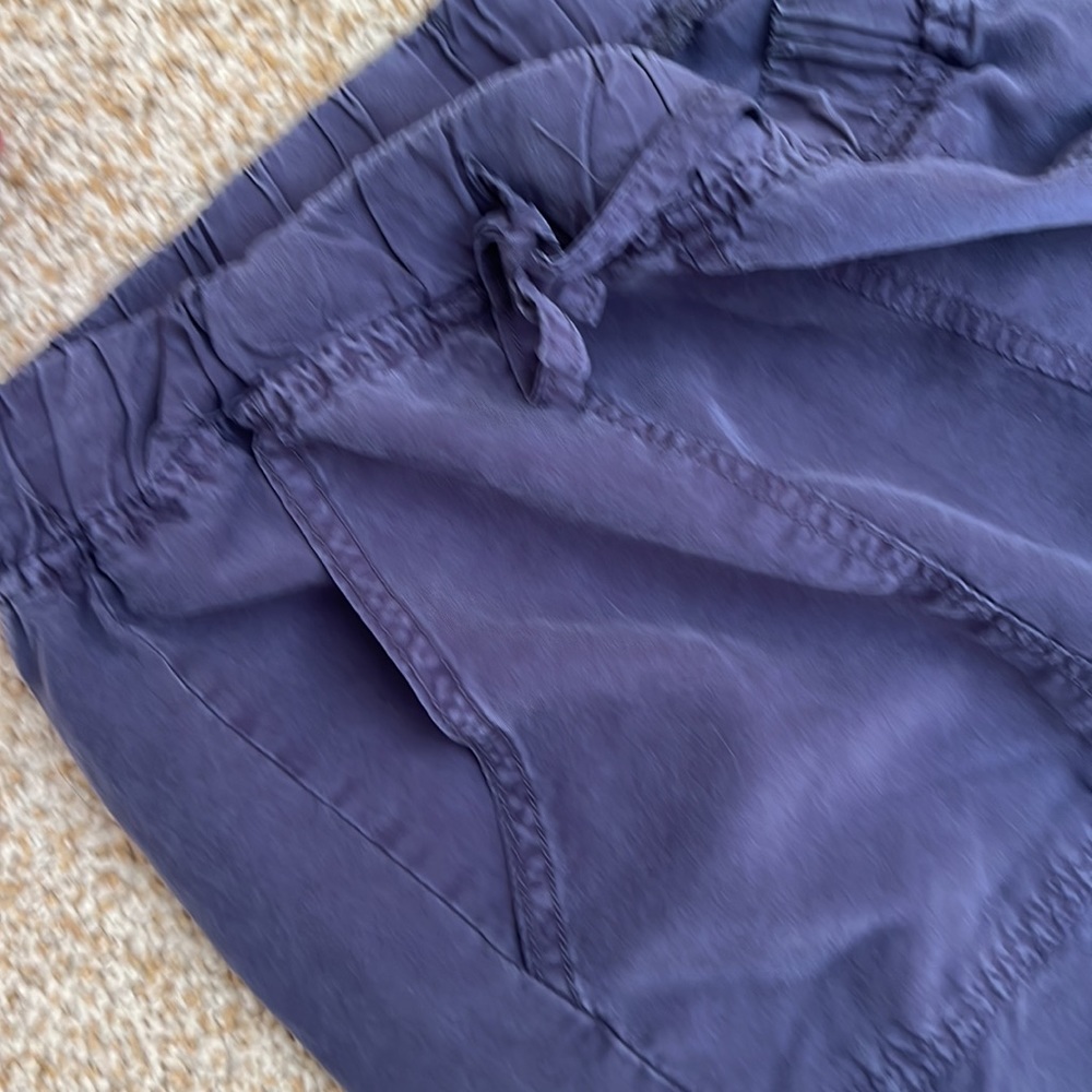 Thread and Supply Capri Cargo Pant // Size S